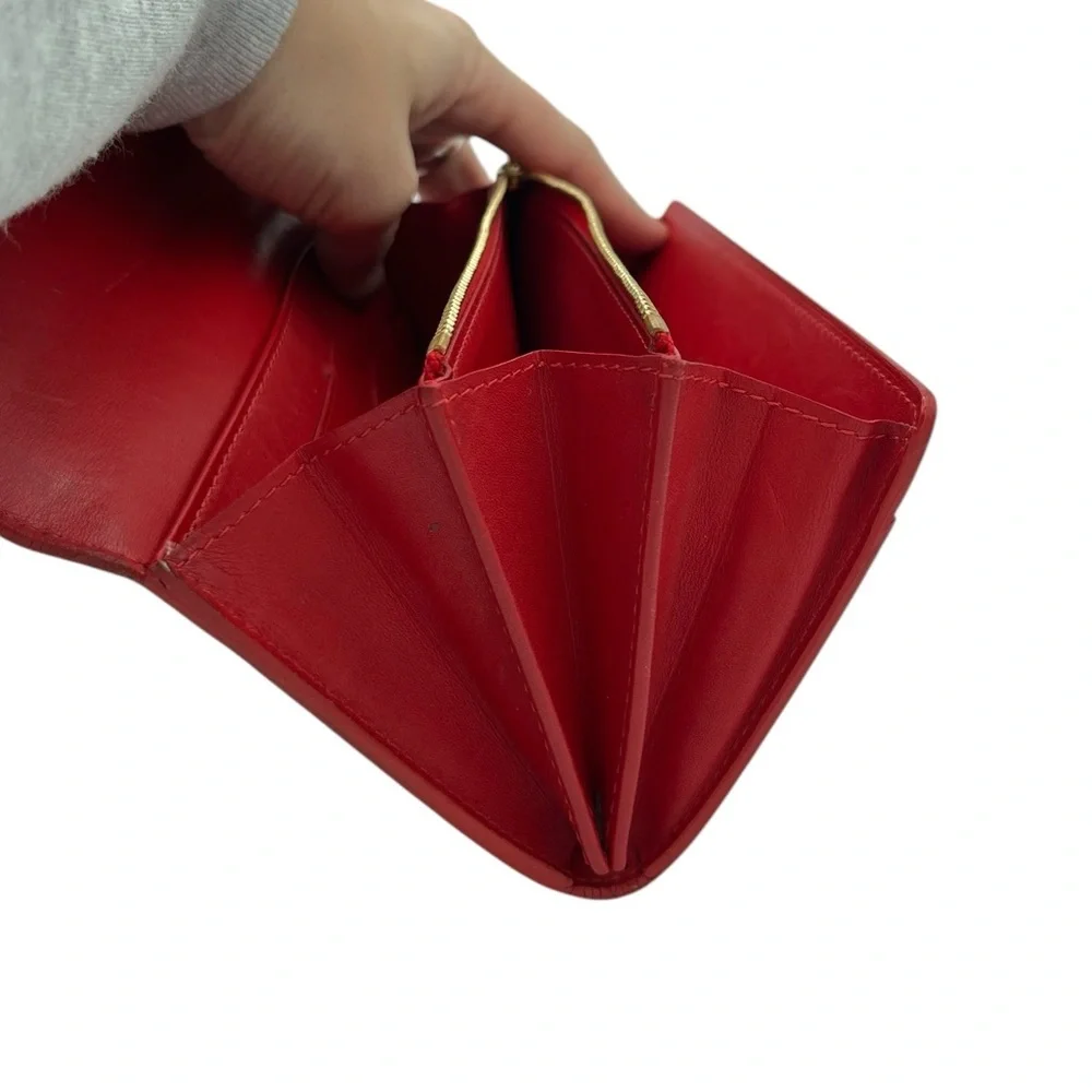 Pre-loved Louis Vuitton Red Vernis Sarah Wallet